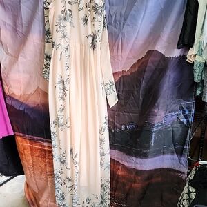 Chic Floral Maxi Dress in Pink And Gray